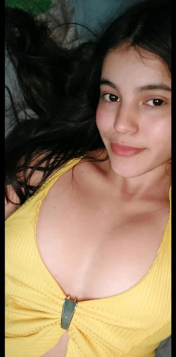 Choose text voice or video chat with women online